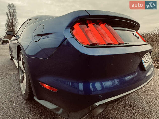 Синий Форд Мустанг, объемом двигателя 2.3 л и пробегом 128 тыс. км за 15800 $, фото 13 на Automoto.ua