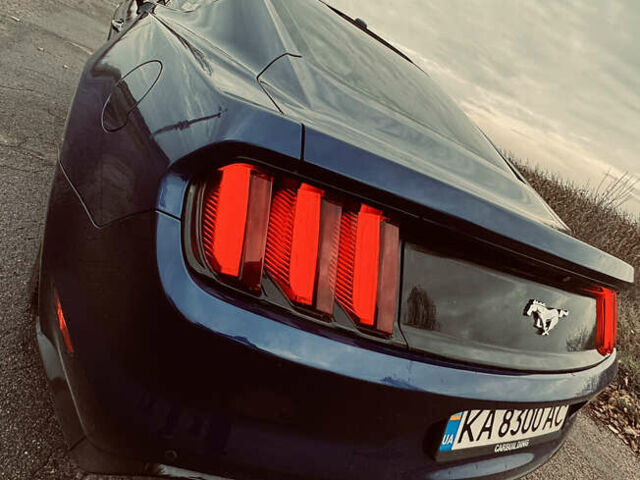 Синий Форд Мустанг, объемом двигателя 2.3 л и пробегом 128 тыс. км за 15800 $, фото 12 на Automoto.ua