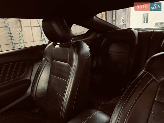 Синий Форд Мустанг, объемом двигателя 2.3 л и пробегом 128 тыс. км за 15800 $, фото 31 на Automoto.ua