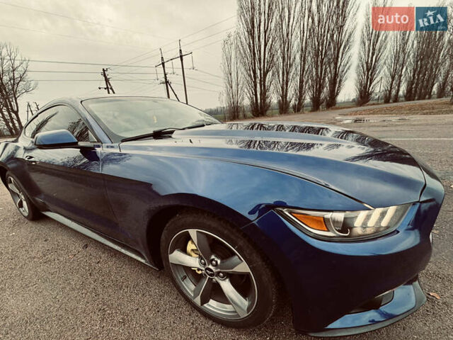 Синий Форд Мустанг, объемом двигателя 2.3 л и пробегом 128 тыс. км за 15800 $, фото 6 на Automoto.ua