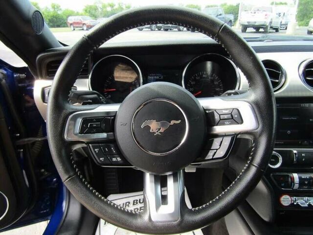 Синий Форд Мустанг, объемом двигателя 2.26 л и пробегом 42 тыс. км за 3000 $, фото 8 на Automoto.ua