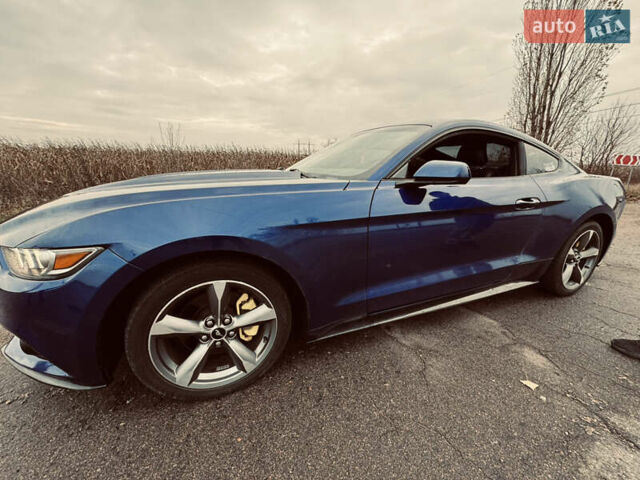 Синий Форд Мустанг, объемом двигателя 2.3 л и пробегом 128 тыс. км за 15800 $, фото 3 на Automoto.ua