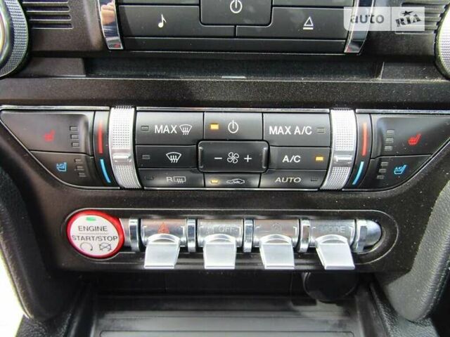 Синий Форд Мустанг, объемом двигателя 2.26 л и пробегом 42 тыс. км за 3000 $, фото 17 на Automoto.ua