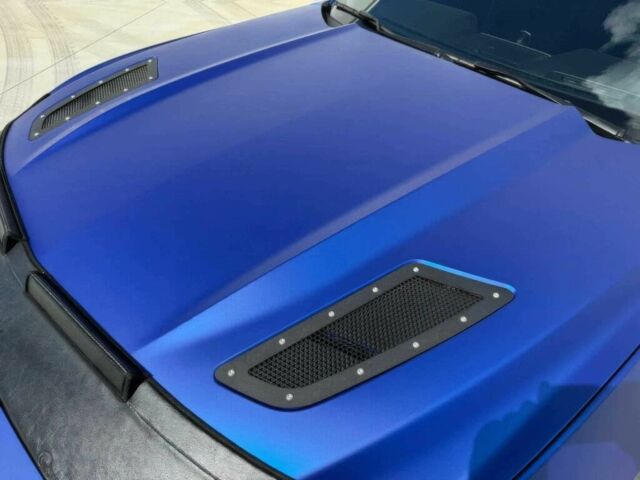 Синий Форд Мустанг, объемом двигателя 5 л и пробегом 77 тыс. км за 10000 $, фото 16 на Automoto.ua