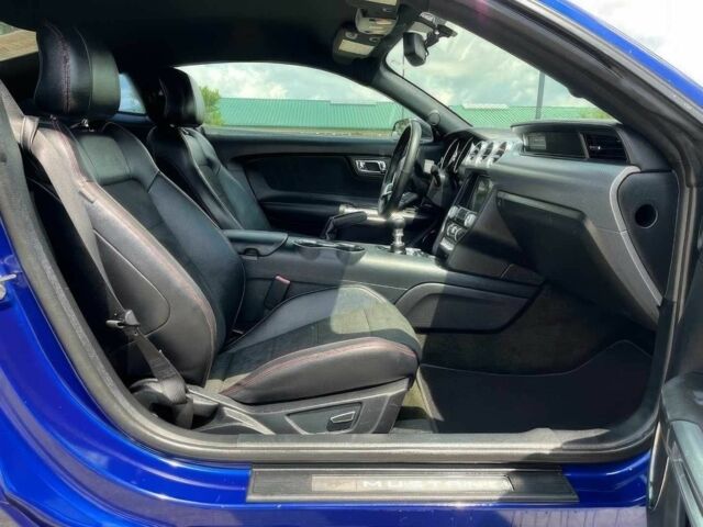 Синий Форд Мустанг, объемом двигателя 5 л и пробегом 70 тыс. км за 9900 $, фото 9 на Automoto.ua