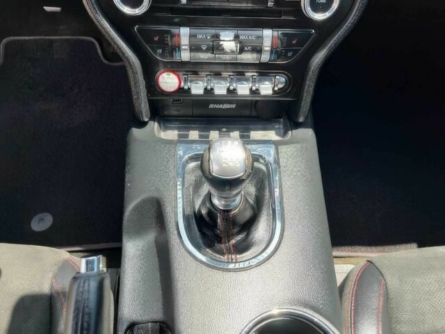 Синий Форд Мустанг, объемом двигателя 5 л и пробегом 70 тыс. км за 9900 $, фото 12 на Automoto.ua