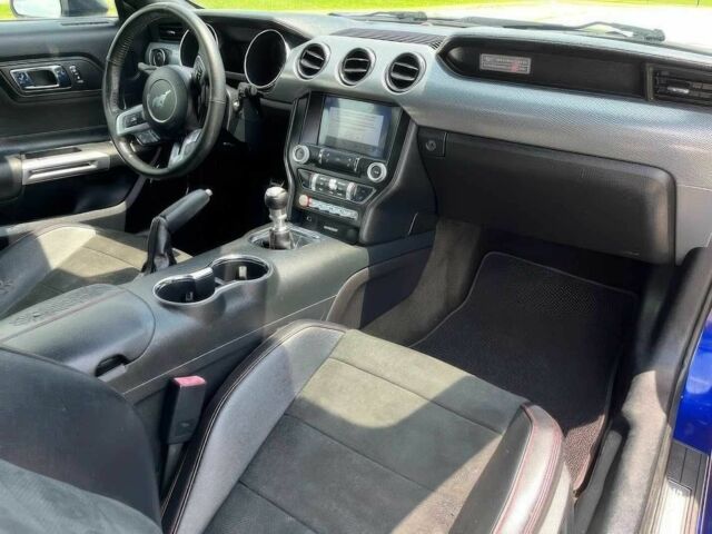 Синий Форд Мустанг, объемом двигателя 5 л и пробегом 70 тыс. км за 9900 $, фото 11 на Automoto.ua