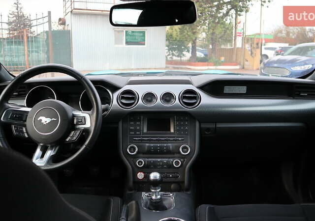 Синий Форд Мустанг, объемом двигателя 4.95 л и пробегом 153 тыс. км за 28200 $, фото 19 на Automoto.ua