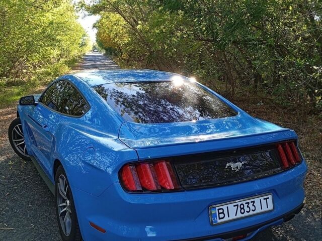Синий Форд Мустанг, объемом двигателя 2.26 л и пробегом 75 тыс. км за 15000 $, фото 5 на Automoto.ua