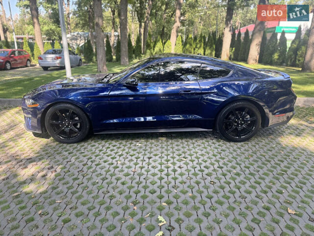 Синий Форд Мустанг, объемом двигателя 2.26 л и пробегом 147 тыс. км за 18000 $, фото 2 на Automoto.ua
