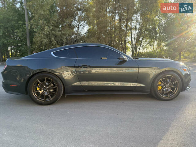 Зеленый Форд Мустанг, объемом двигателя 2.26 л и пробегом 80 тыс. км за 17500 $, фото 4 на Automoto.ua