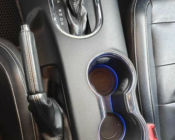 Зеленый Форд Мустанг, объемом двигателя 2.23 л и пробегом 117 тыс. км за 13500 $, фото 10 на Automoto.ua