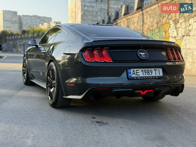 Зеленый Форд Мустанг, объемом двигателя 2.26 л и пробегом 80 тыс. км за 17500 $, фото 7 на Automoto.ua