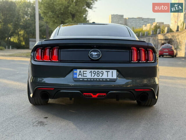 Зеленый Форд Мустанг, объемом двигателя 2.26 л и пробегом 80 тыс. км за 17500 $, фото 6 на Automoto.ua