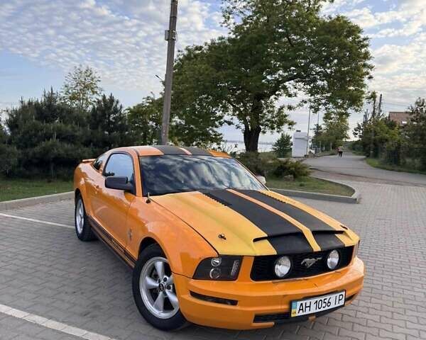 Оранжевый Форд Мустанг, объемом двигателя 4 л и пробегом 92 тыс. км за 9999 $, фото 9 на Automoto.ua
