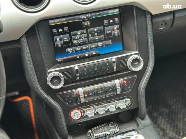 Оранжевый Форд Мустанг, объемом двигателя 2.3 л и пробегом 183 тыс. км за 18490 $, фото 15 на Automoto.ua