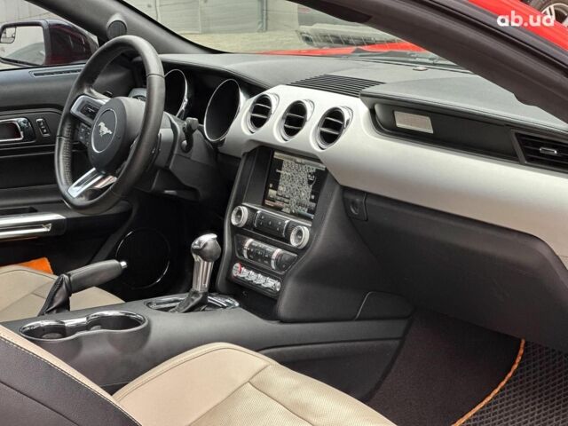 Оранжевый Форд Мустанг, объемом двигателя 2.3 л и пробегом 183 тыс. км за 18490 $, фото 11 на Automoto.ua