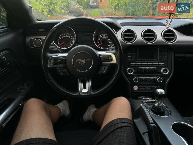 Оранжевый Форд Мустанг, объемом двигателя 2.3 л и пробегом 38 тыс. км за 24500 $, фото 11 на Automoto.ua