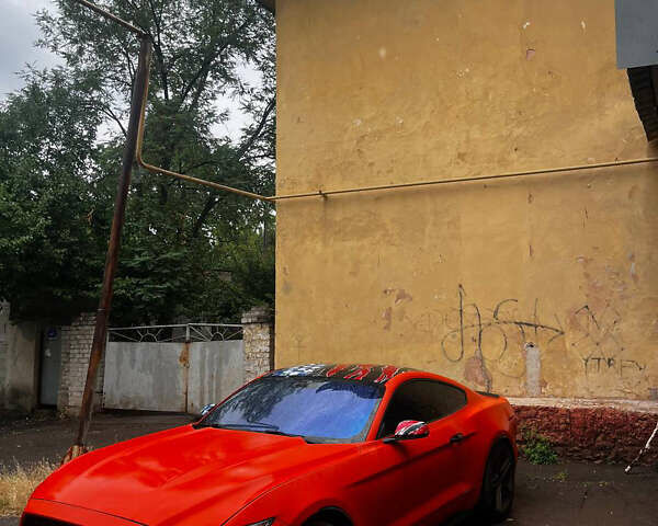 Оранжевый Форд Мустанг, объемом двигателя 2.26 л и пробегом 55 тыс. км за 12000 $, фото 1 на Automoto.ua