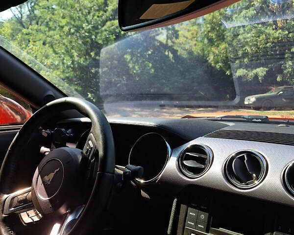 Оранжевый Форд Мустанг, объемом двигателя 2.26 л и пробегом 55 тыс. км за 12000 $, фото 3 на Automoto.ua