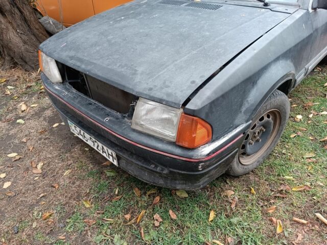 Форд Орион 1984 в Днепре (Днепропетровске) на Automoto.ua Черный Форд Орион, объемом двигателя 0 л и пробегом 203 тыс. км за 500 $, фото 5 на Automoto.ua