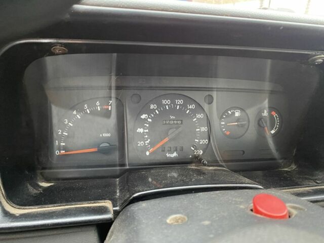 Форд Орион 1989 в Сумах на Automoto.ua Черный Форд Орион, объемом двигателя 1.3 л и пробегом 40 тыс. км за 333 $, фото 4 на Automoto.ua