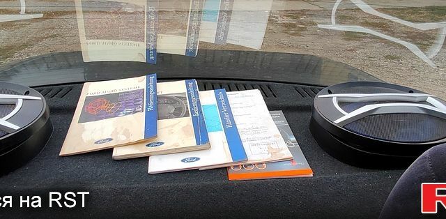 Фиолетовый Форд Орион, объемом двигателя 1.6 л и пробегом 0 тыс. км за 1000 $, фото 3 на Automoto.ua