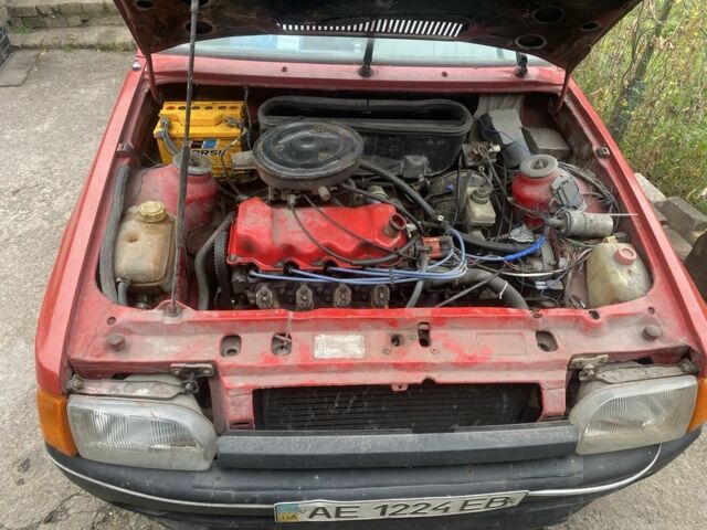 Форд Орион 1987 в Каменское - Днепродзержинск на Automoto.ua Красный Форд Орион, объемом двигателя 1.4 л и пробегом 3 тыс. км за 835 $, фото 6 на Automoto.ua