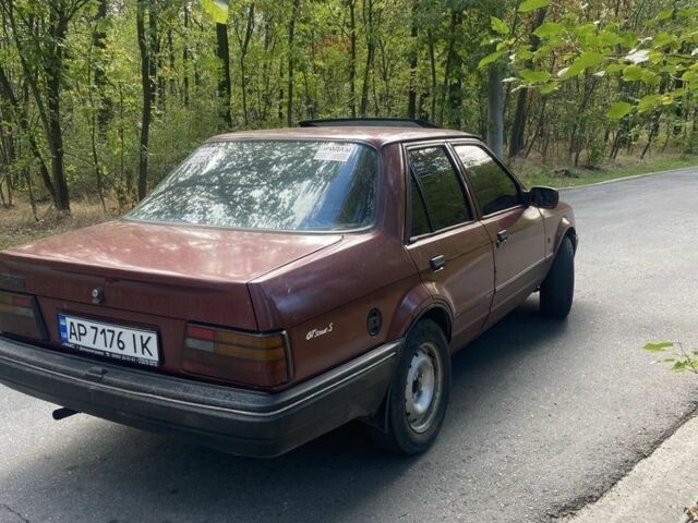 Червоний Форд Оріон, об'ємом двигуна 1.3 л та пробігом 300 тис. км за 1000 $, фото 1 на Automoto.ua