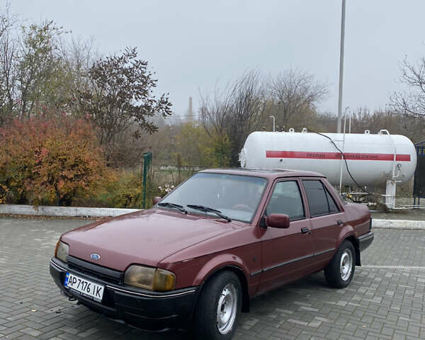 Червоний Форд Оріон, об'ємом двигуна 1.29 л та пробігом 256 тис. км за 700 $, фото 3 на Automoto.ua