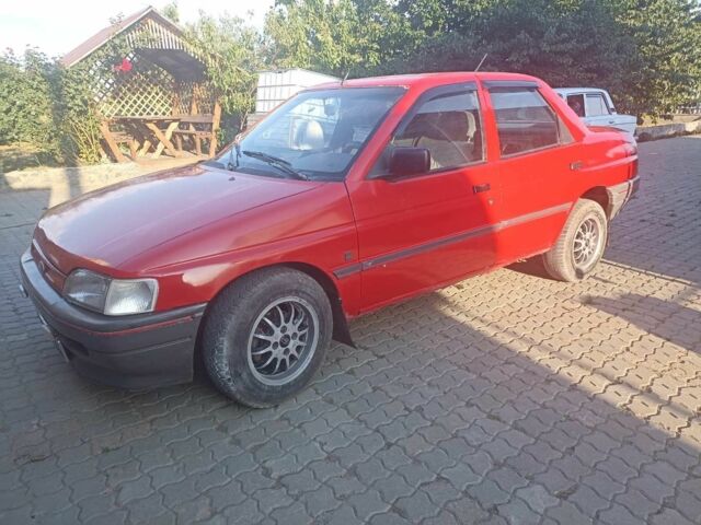 Красный Форд Орион, объемом двигателя 1.4 л и пробегом 341 тыс. км за 1000 $, фото 2 на Automoto.ua