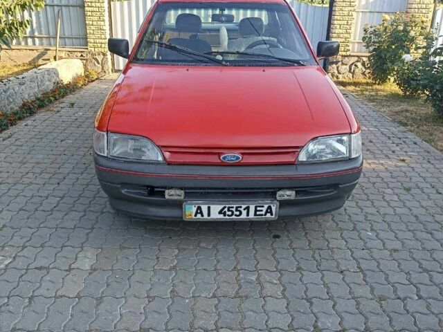 Красный Форд Орион, объемом двигателя 1.4 л и пробегом 341 тыс. км за 1000 $, фото 8 на Automoto.ua