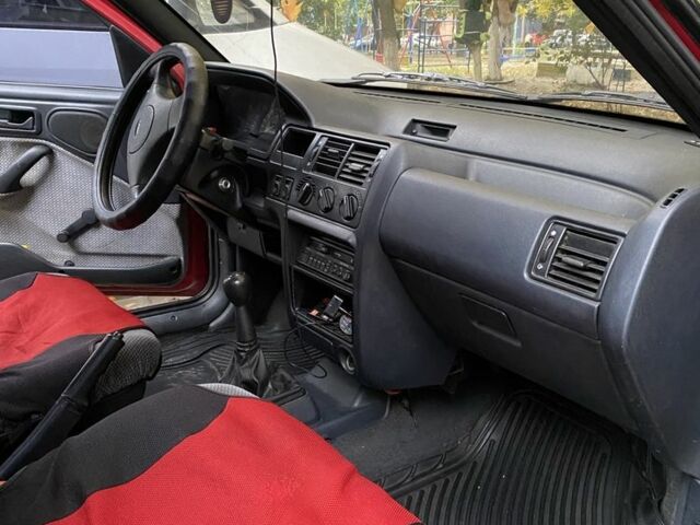 Червоний Форд Оріон, об'ємом двигуна 1.4 л та пробігом 72 тис. км за 815 $, фото 6 на Automoto.ua