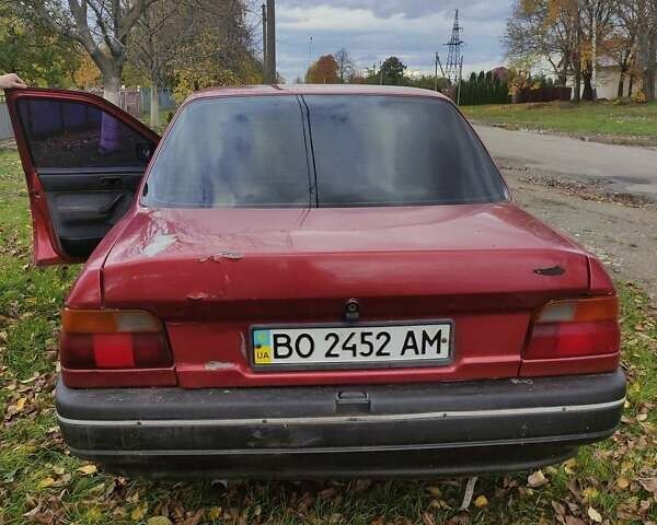 Красный Форд Орион, объемом двигателя 1.6 л и пробегом 300 тыс. км за 358 $, фото 1 на Automoto.ua