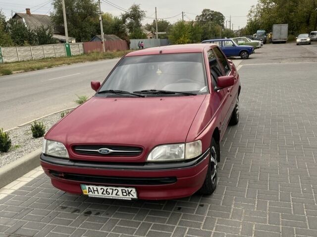 Червоний Форд Оріон, об'ємом двигуна 1.4 л та пробігом 72 тис. км за 815 $, фото 1 на Automoto.ua