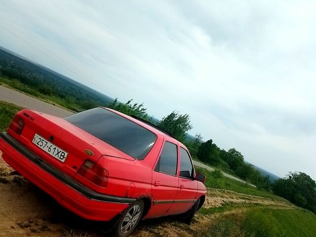 Форд Орион, объемом двигателя 1.6 л и пробегом 240 тыс. км за 1000 $, фото 8 на Automoto.ua