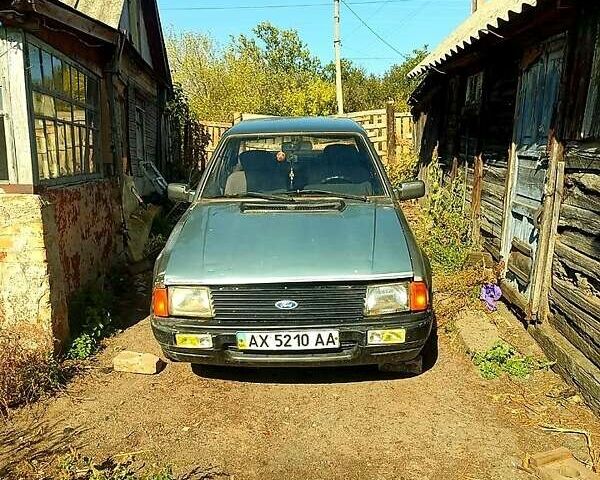 Серый Форд Орион, объемом двигателя 1.6 л и пробегом 74 тыс. км за 1200 $, фото 4 на Automoto.ua