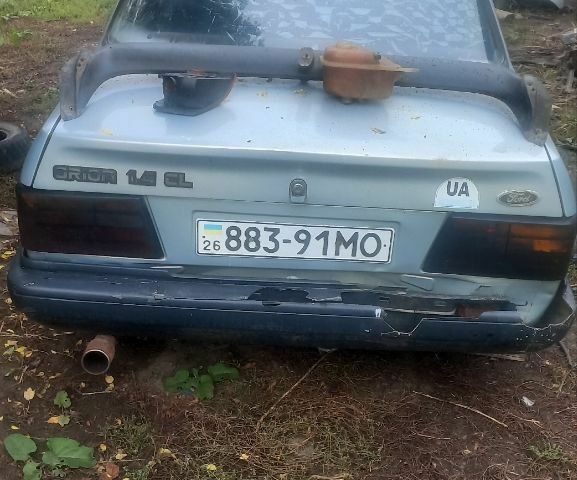 Серый Форд Орион, объемом двигателя 0 л и пробегом 360 тыс. км за 460 $, фото 2 на Automoto.ua