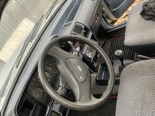 Сірий Форд Оріон, об'ємом двигуна 1.4 л та пробігом 3 тис. км за 750 $, фото 5 на Automoto.ua