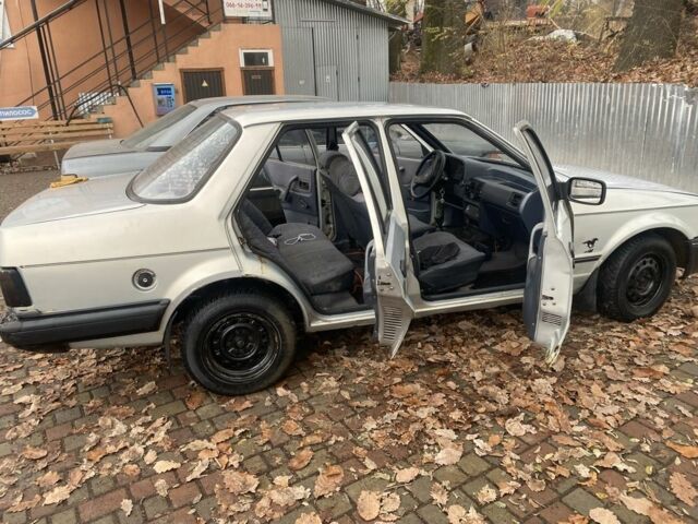 Сірий Форд Оріон, об'ємом двигуна 1.4 л та пробігом 3 тис. км за 750 $, фото 3 на Automoto.ua