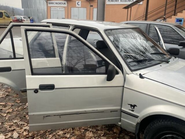 Сірий Форд Оріон, об'ємом двигуна 1.4 л та пробігом 3 тис. км за 750 $, фото 1 на Automoto.ua