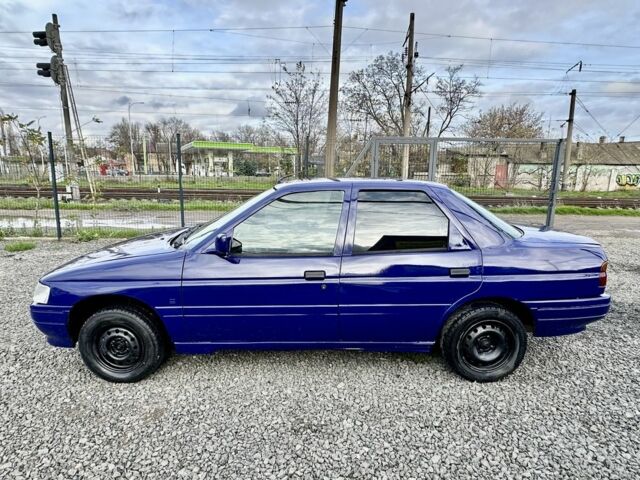 Синий Форд Орион, объемом двигателя 1.4 л и пробегом 98 тыс. км за 999 $, фото 7 на Automoto.ua