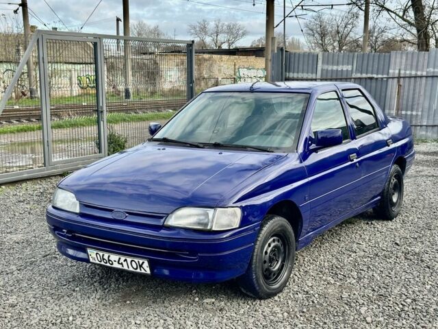 Синий Форд Орион, объемом двигателя 1.4 л и пробегом 98 тыс. км за 999 $, фото 2 на Automoto.ua