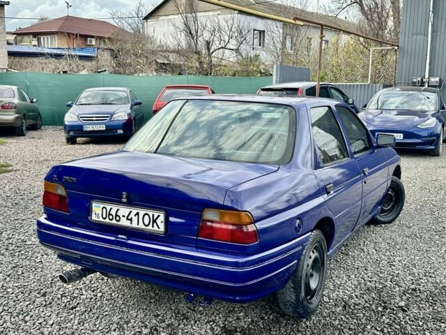 Синий Форд Орион, объемом двигателя 1.4 л и пробегом 98 тыс. км за 999 $, фото 9 на Automoto.ua