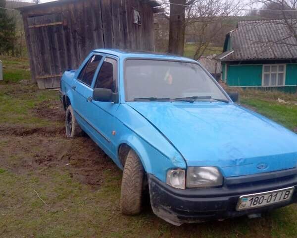 Синій Форд Оріон, об'ємом двигуна 1.4 л та пробігом 35 тис. км за 600 $, фото 2 на Automoto.ua
