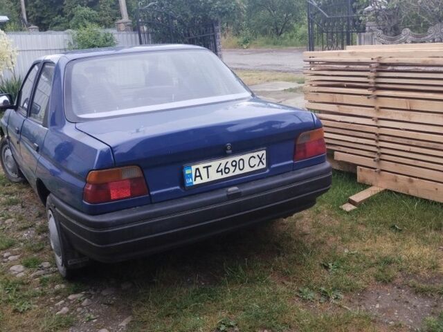 Форд Орион 1991 в Коломые на Automoto.ua Синий Форд Орион, объемом двигателя 1.4 л и пробегом 314 тыс. км за 1200 $, фото 2 на Automoto.ua