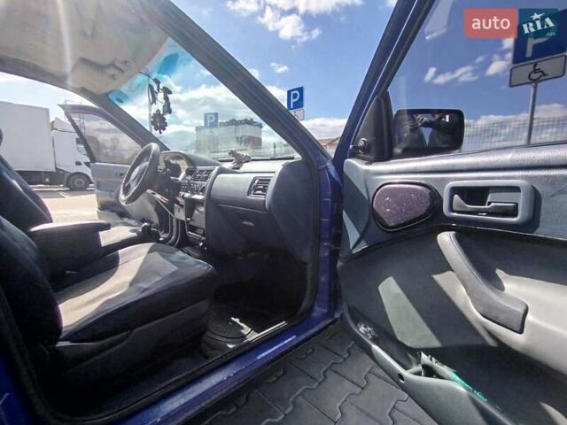 Синій Форд Оріон, об'ємом двигуна 1.6 л та пробігом 200 тис. км за 1200 $, фото 13 на Automoto.ua