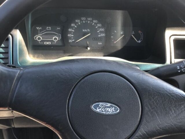 Синий Форд Орион, объемом двигателя 1.4 л и пробегом 1 тыс. км за 650 $, фото 5 на Automoto.ua