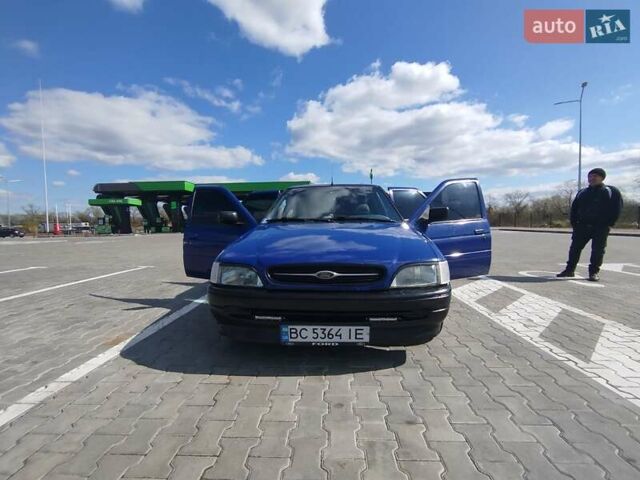 Синій Форд Оріон, об'ємом двигуна 1.6 л та пробігом 200 тис. км за 1200 $, фото 1 на Automoto.ua