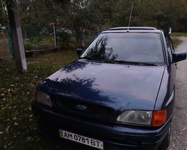 Синий Форд Орион, объемом двигателя 1.6 л и пробегом 200 тыс. км за 1249 $, фото 6 на Automoto.ua